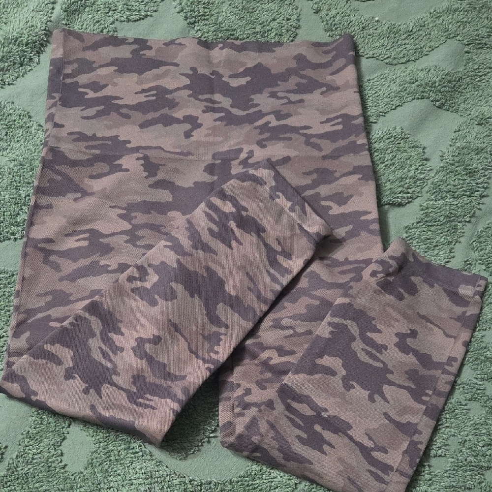 SPANX Green Camo Leggings